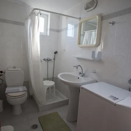 Alexandros Apartment *